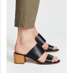 Never worn Madewell Kiera mule sandal
